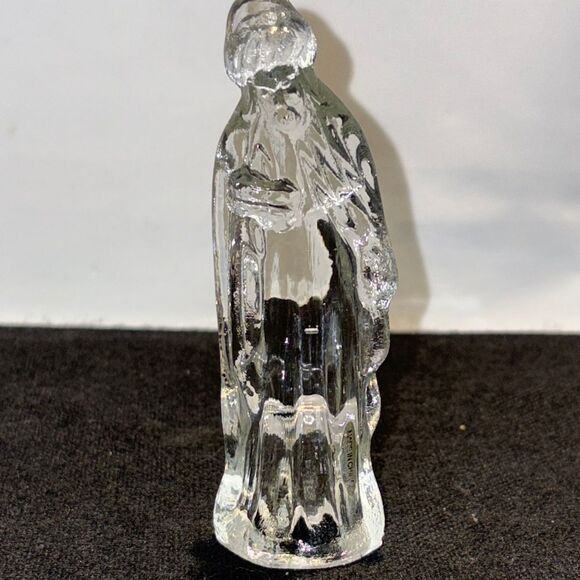 Glass Nativity Figurine Set - Picture 8 of 9